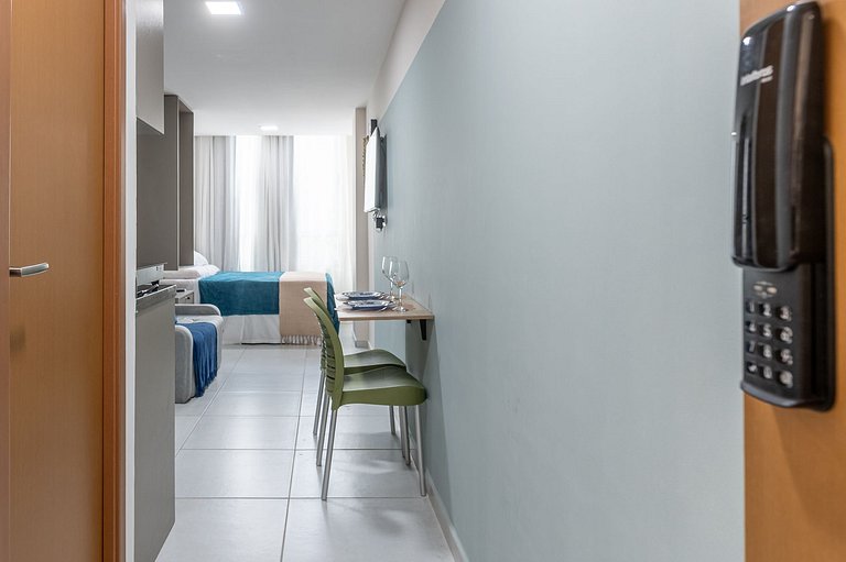 Studio c/ piscina rooftop pertinho da praia - S109