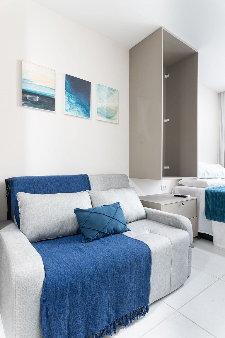 Studio c/ piscina rooftop pertinho da praia - S109