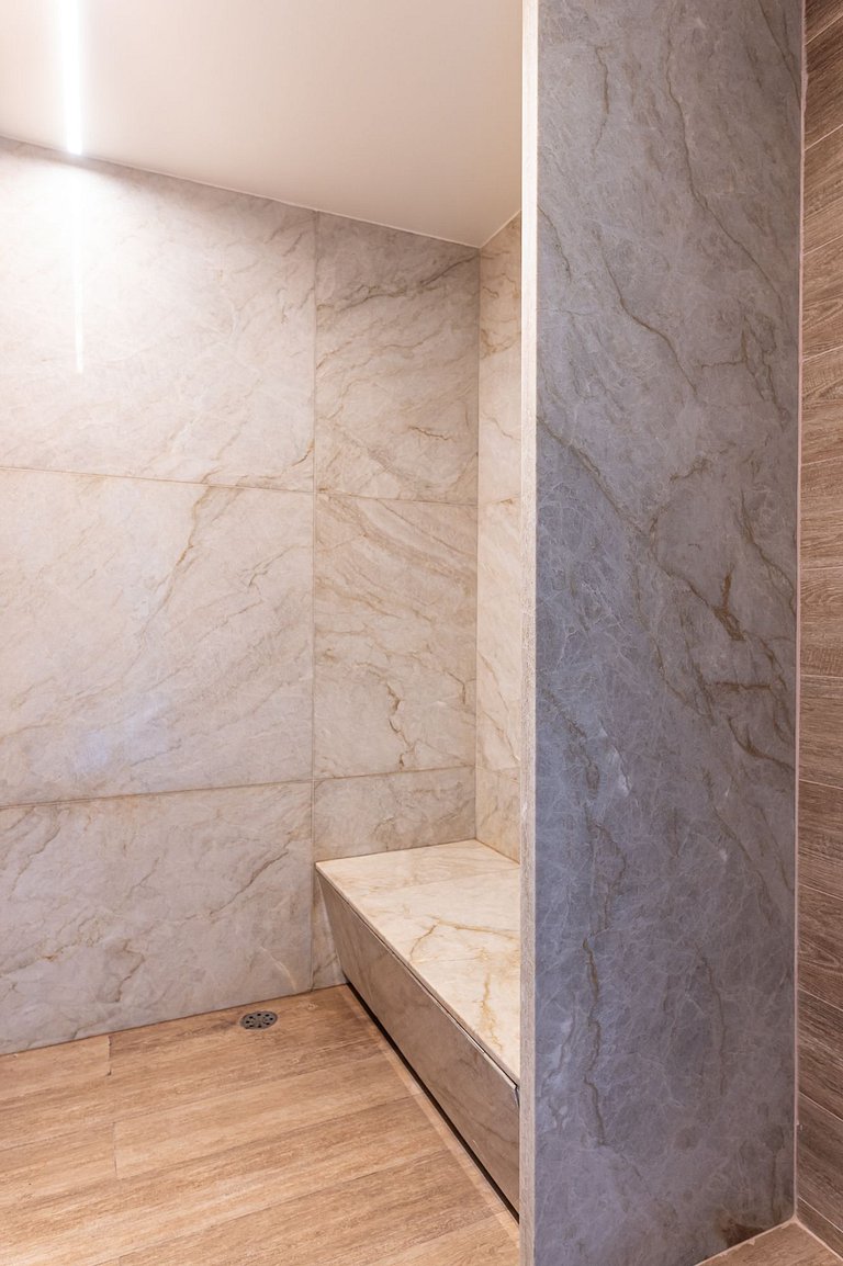 Vista Incrível para o Rio e Mar - PC907