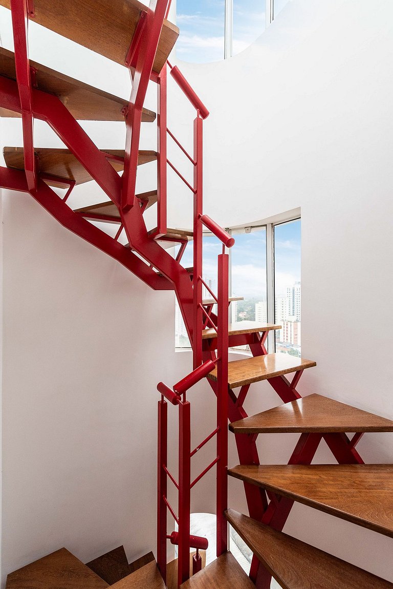 Triplex com Jacuzzi na Cobertura - GM94