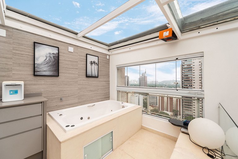 Triplex com Jacuzzi na Cobertura - GM94