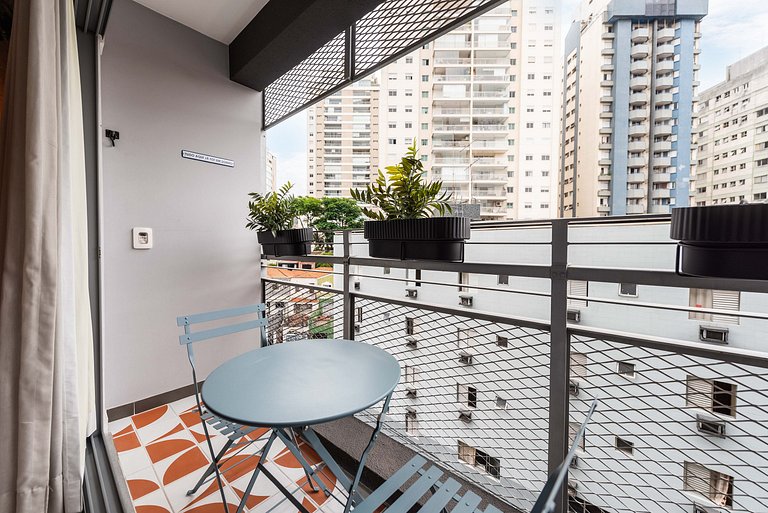 Studio com Varanda, Academia e Piscina