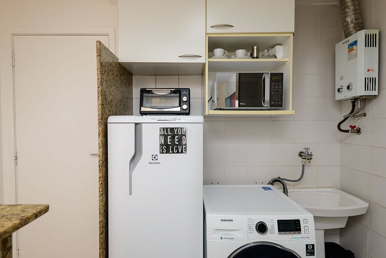 Flat c/ Limpeza Diária e Estacionamento - LB507