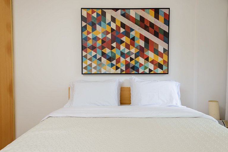 Flat c/ Limpeza Diária e Estacionamento - LB507