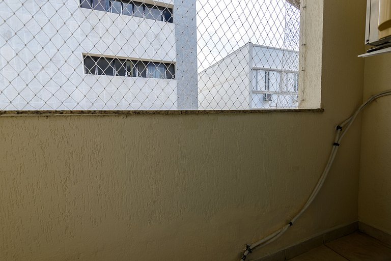 Flat c/ Limpeza Diária e Estacionamento - LB507