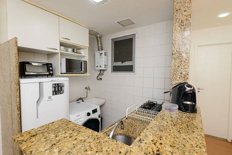 Flat c/ Limpeza Diária e Estacionamento - LB507