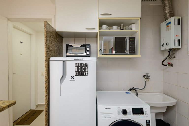 Flat c/ Limpeza Diária e Estacionamento - LB507