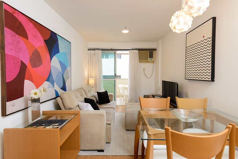 Flat c/ Limpeza Diária e Estacionamento - LB507