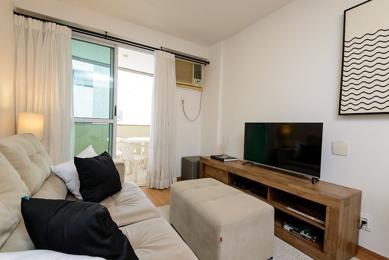 Flat c/ Limpeza Diária e Estacionamento - LB507