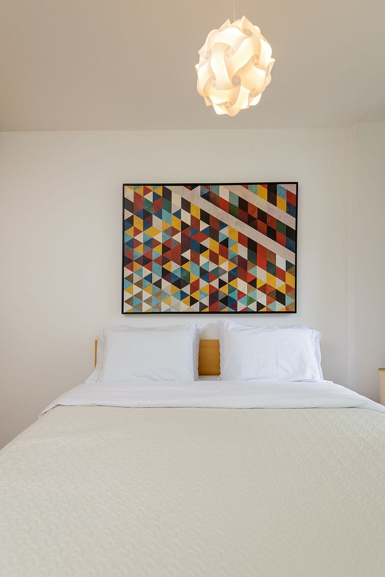 Flat c/ Limpeza Diária e Estacionamento - LB507