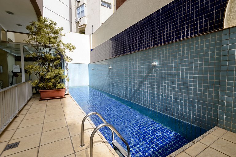 Flat c/ Limpeza Diária e Estacionamento - LB507