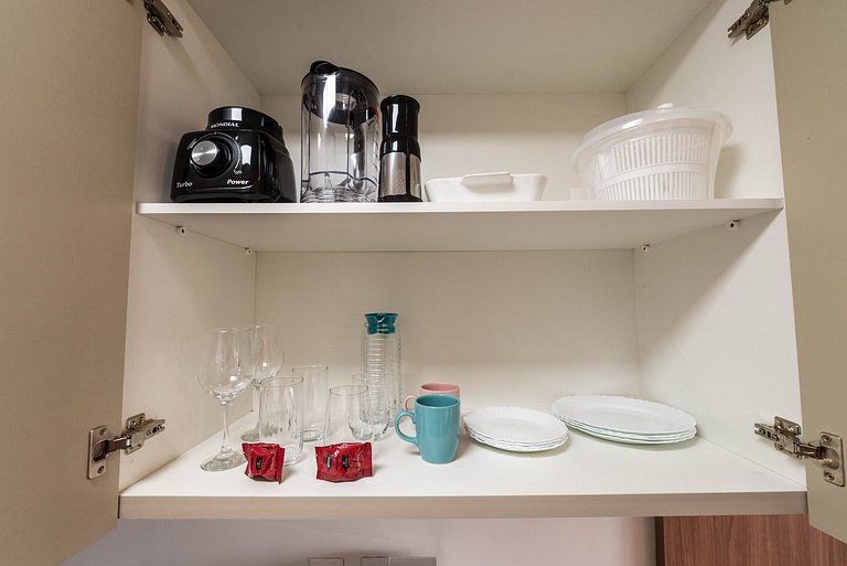 Studio c/ Vista Panorâmica e Piscina - GP2304