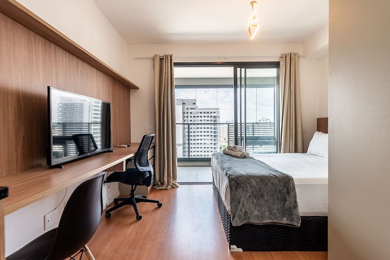 Studio c/ Vista Panorâmica e Piscina - GP2304