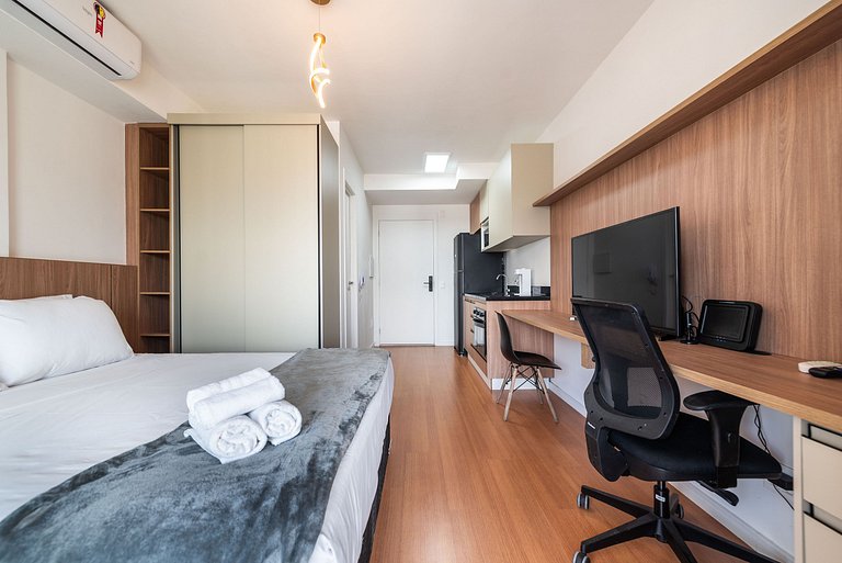 Studio c/ Vista Panorâmica e Piscina - GP2304