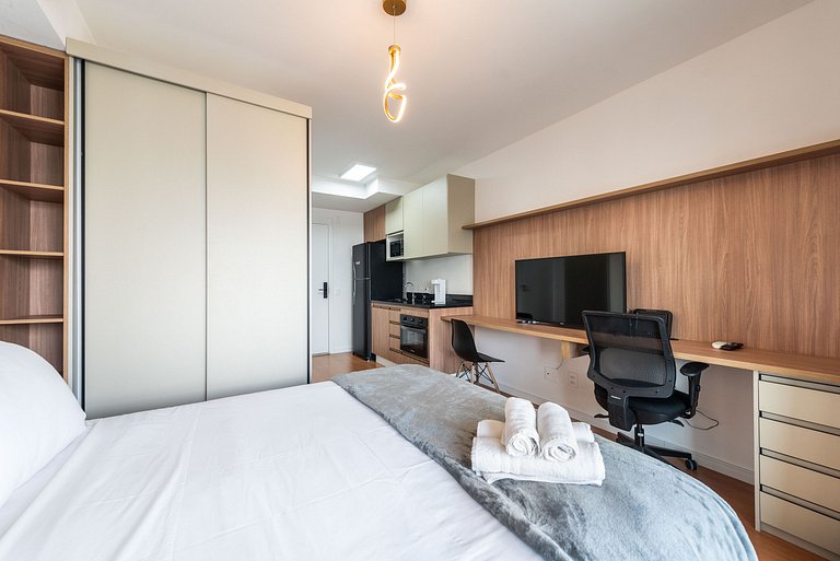 Studio c/ Vista Panorâmica e Piscina - GP2304