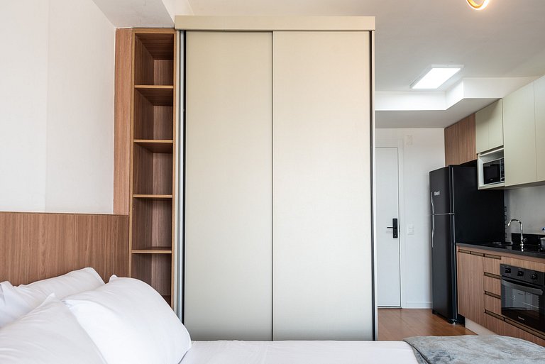 Studio c/ Vista Panorâmica e Piscina - GP2304