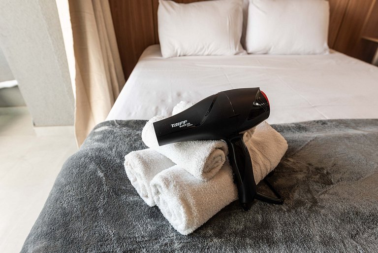 Studio c/ Vista Panorâmica e Piscina - GP2304