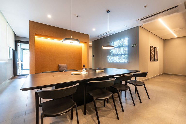 Studio c/ Vista Panorâmica e Piscina - GP2304