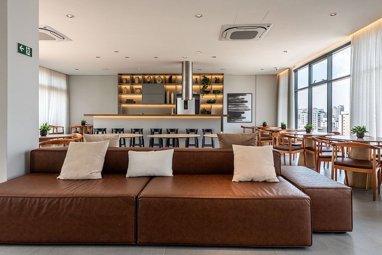 Studio c/ Vista Panorâmica e Piscina - GP2304