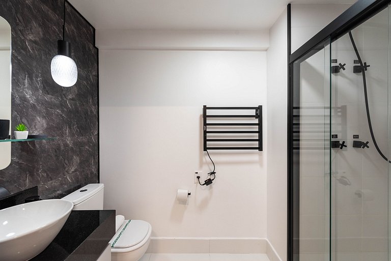 Studio Elegante em Moema | Pq. Ibirapuera - IP505