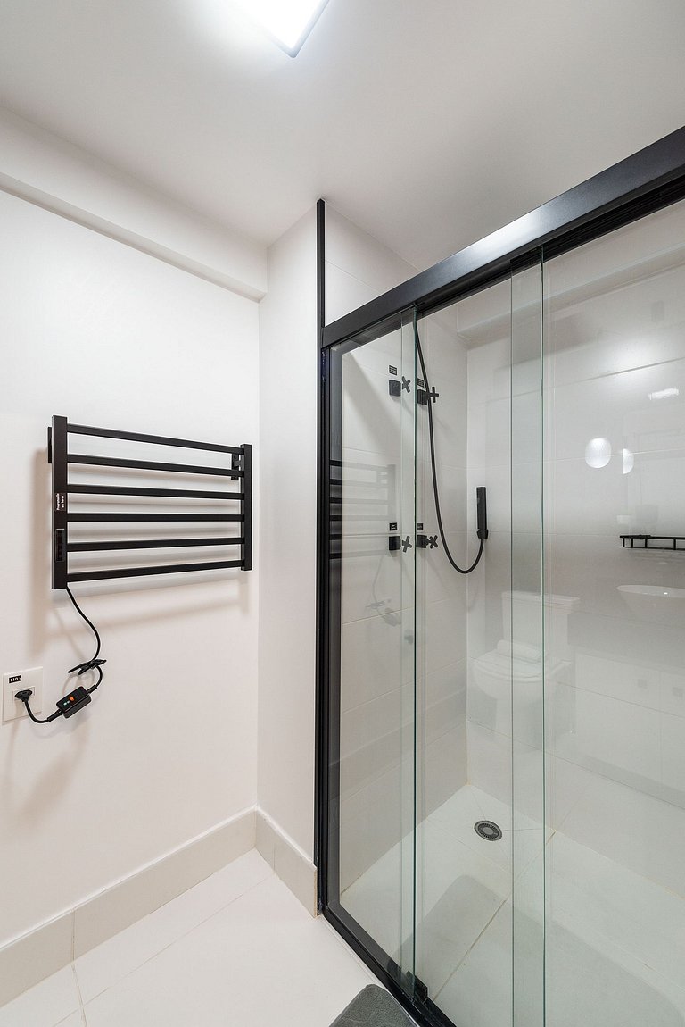 Studio Elegante em Moema | Pq. Ibirapuera - IP505