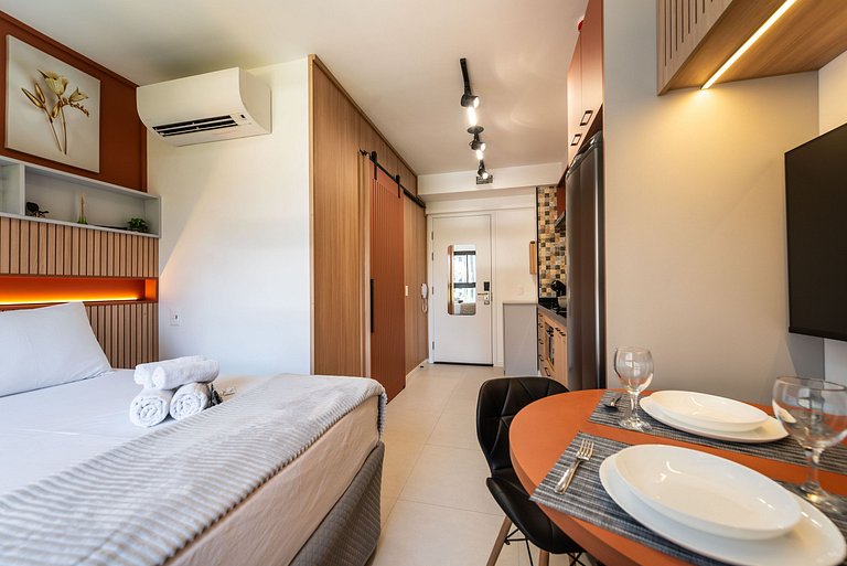 Studio Elegante em Moema | Pq. Ibirapuera - IP505