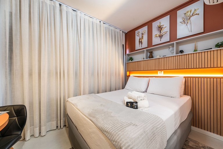 Studio Elegante em Moema | Pq. Ibirapuera - IP505