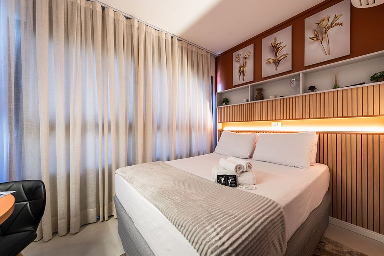 Studio Elegante em Moema | Pq. Ibirapuera - IP505