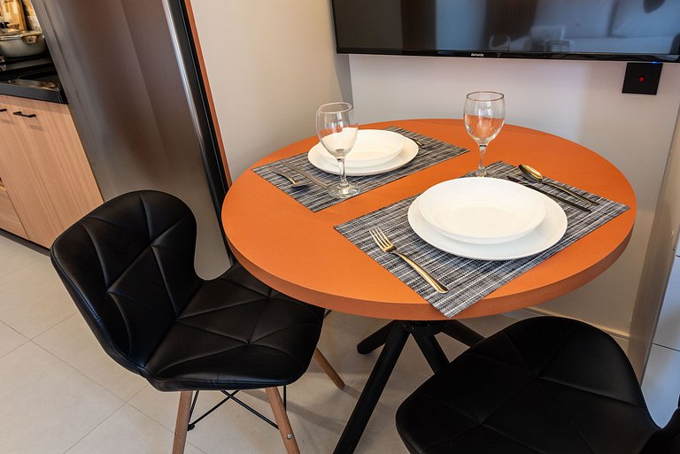 Studio Elegante em Moema | Pq. Ibirapuera - IP505