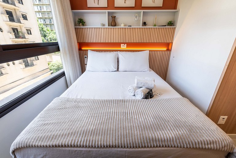 Studio Elegante em Moema | Pq. Ibirapuera - IP505