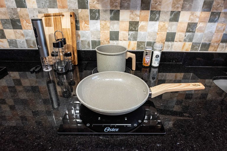 Studio Elegante em Moema | Pq. Ibirapuera - IP505