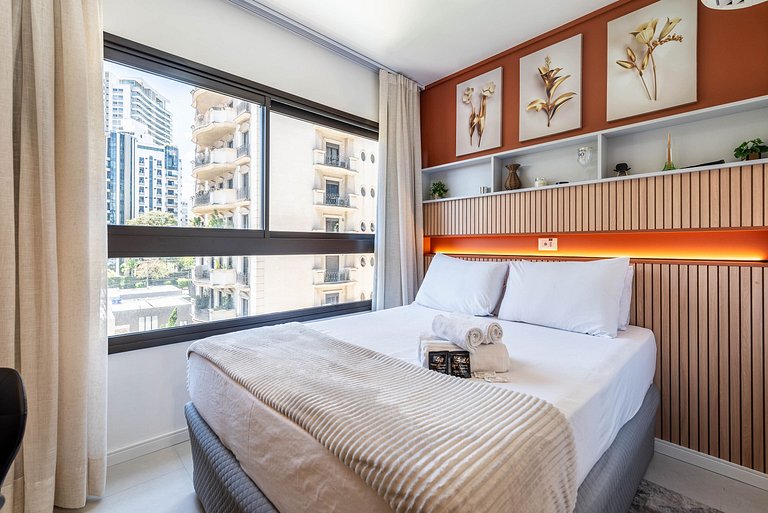 Studio Elegante em Moema | Pq. Ibirapuera - IP505