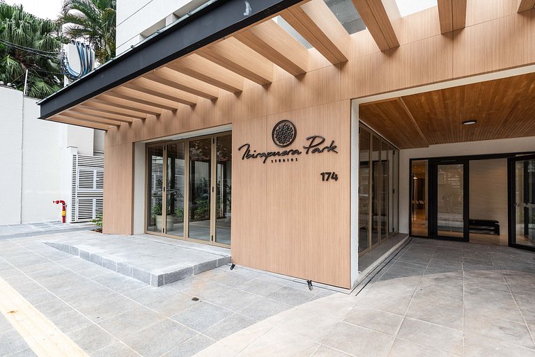 Studio elegante com vista em Moema - IP1208