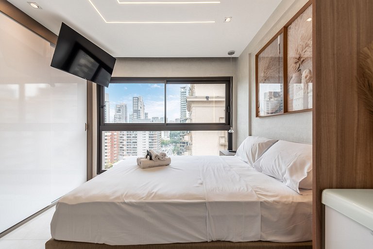 Studio com Piscina na Cobertura em Moema - IP1403