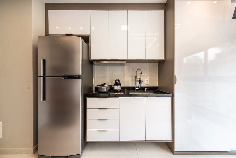 Studio com Piscina na Cobertura em Moema - IP1403