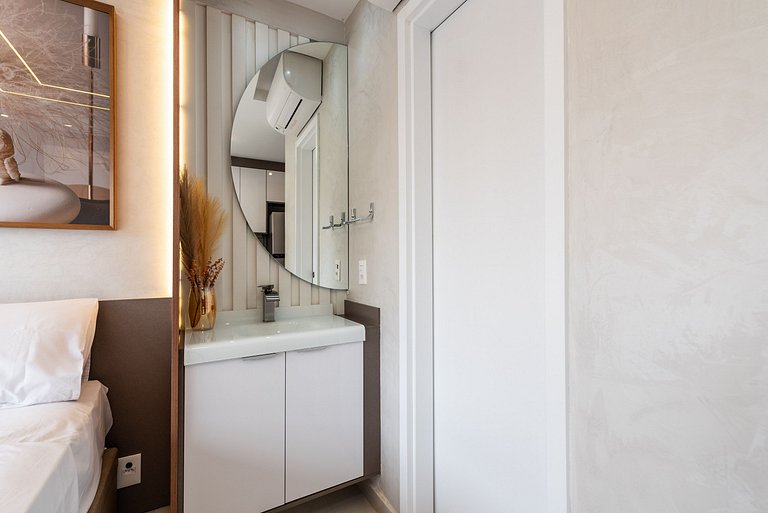 Studio com Piscina na Cobertura em Moema - IP1403