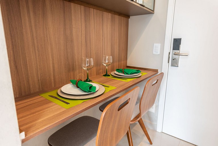 Studio com Piscina na Cobertura em Moema - IP1403