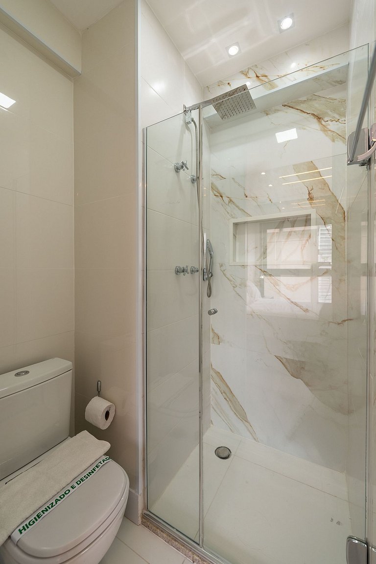 Studio com Piscina na Cobertura em Moema - IP1403