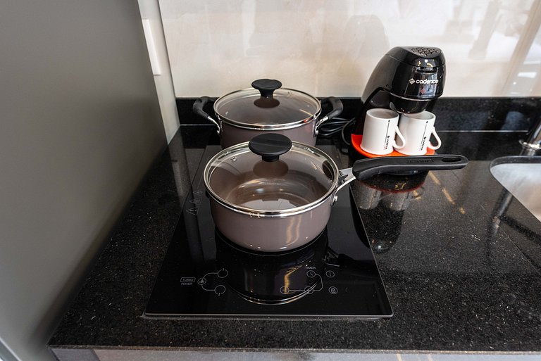 Studio com Piscina na Cobertura em Moema - IP1403