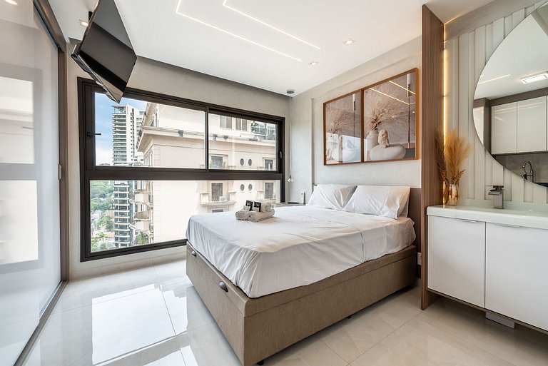 Studio com Piscina na Cobertura em Moema - IP1403