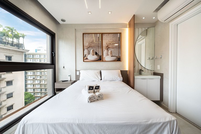 Studio com Piscina na Cobertura em Moema - IP1403