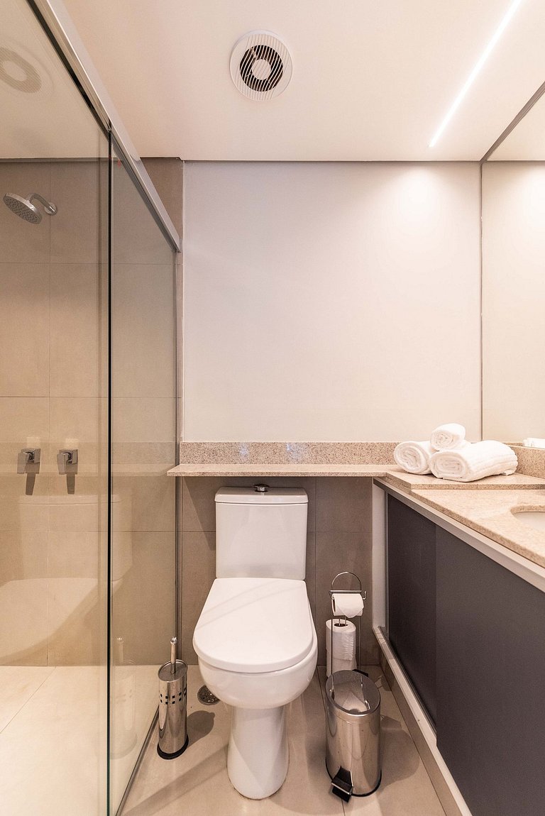 Piscina e Academia ao lado do Metrô - H104