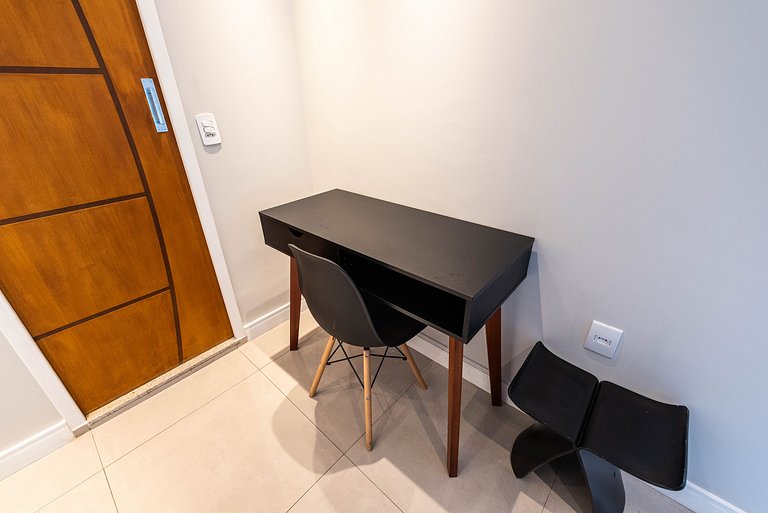 Piscina e Academia ao lado do Metrô - H104