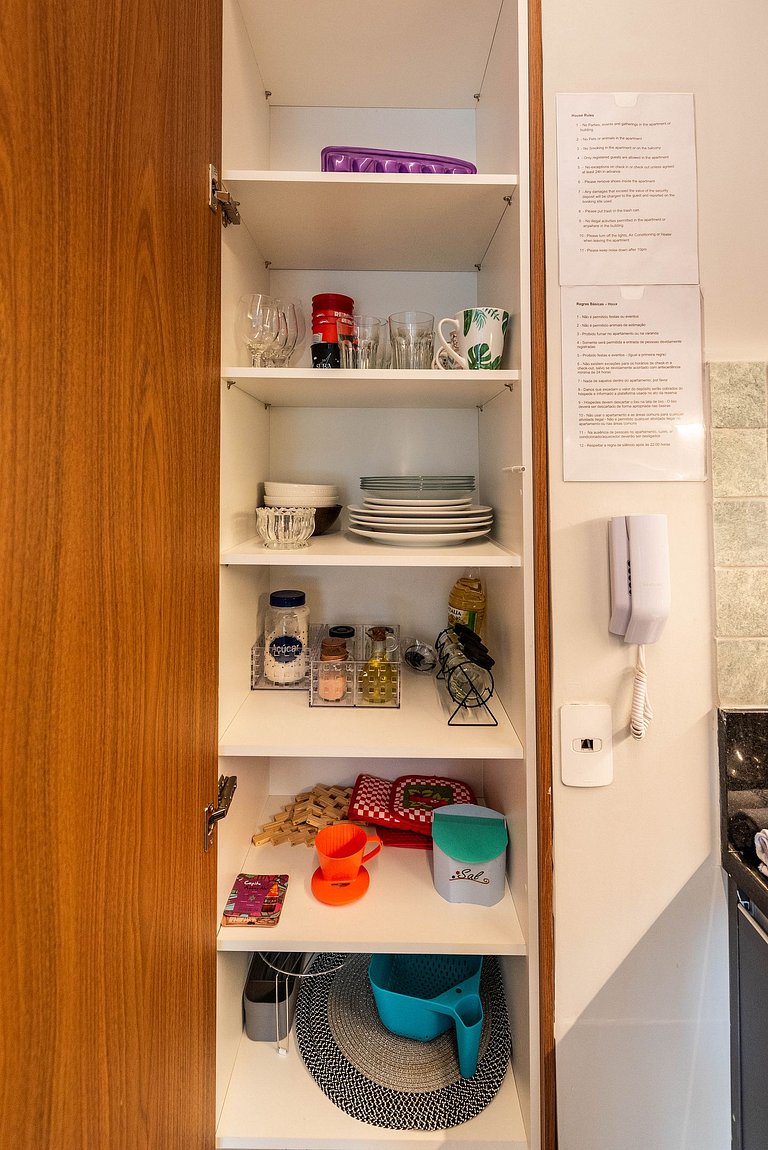 Piscina e Academia ao lado do Metrô - H104