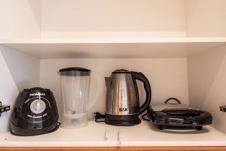 Piscina e Academia ao lado do Metrô - H104