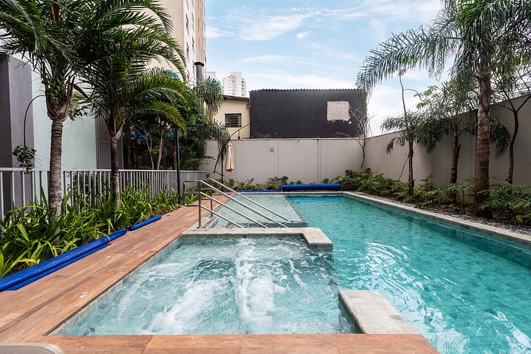 Piscina e Academia ao lado do Metrô - H104