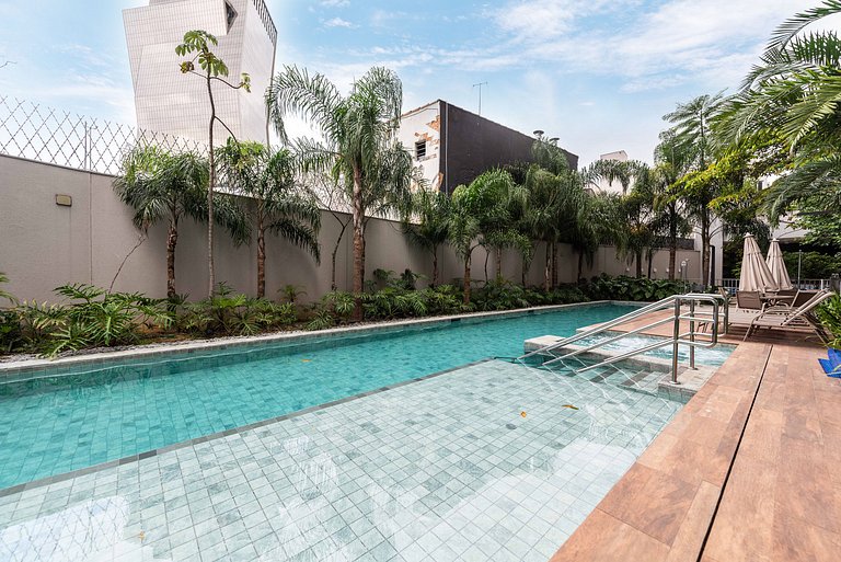 Piscina e Academia ao lado do Metrô - H104