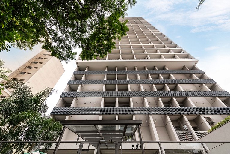 Piscina e Academia ao lado do Metrô - H104