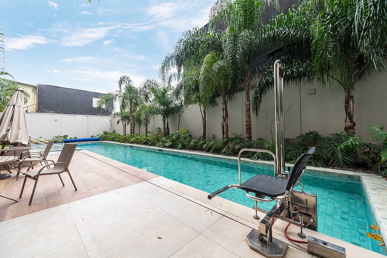 Studio c/ Piscina e Academia perto do Metrô - H104