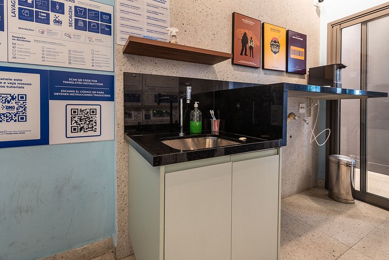 Studio c/ Piscina e Academia perto do Metrô - H104